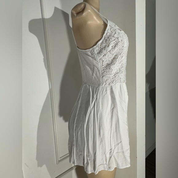 Guess Women's Cream and White Playsuit-romper Size M - Picture 2 of 4